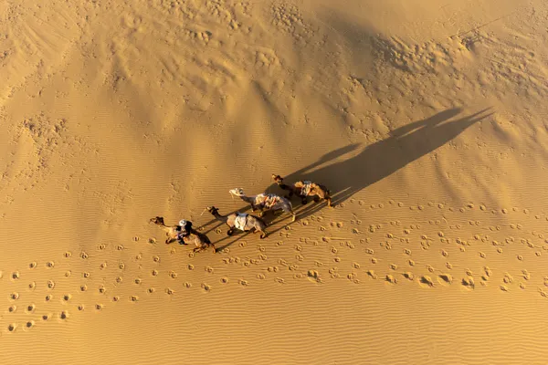 Caravans of the Dunes thumbnail