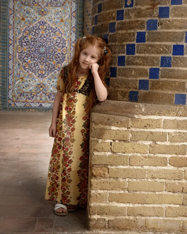 A Girl and a Historic House thumbnail