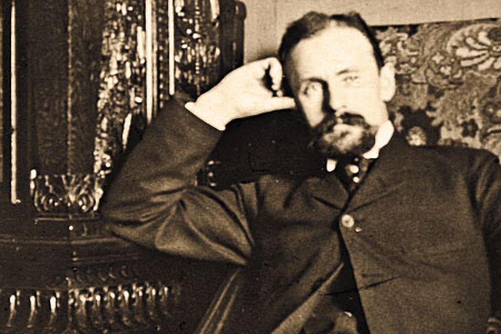 The dapper Edgar Mix (1905 self-portrait) avidly documented aeronautical events around Paris.