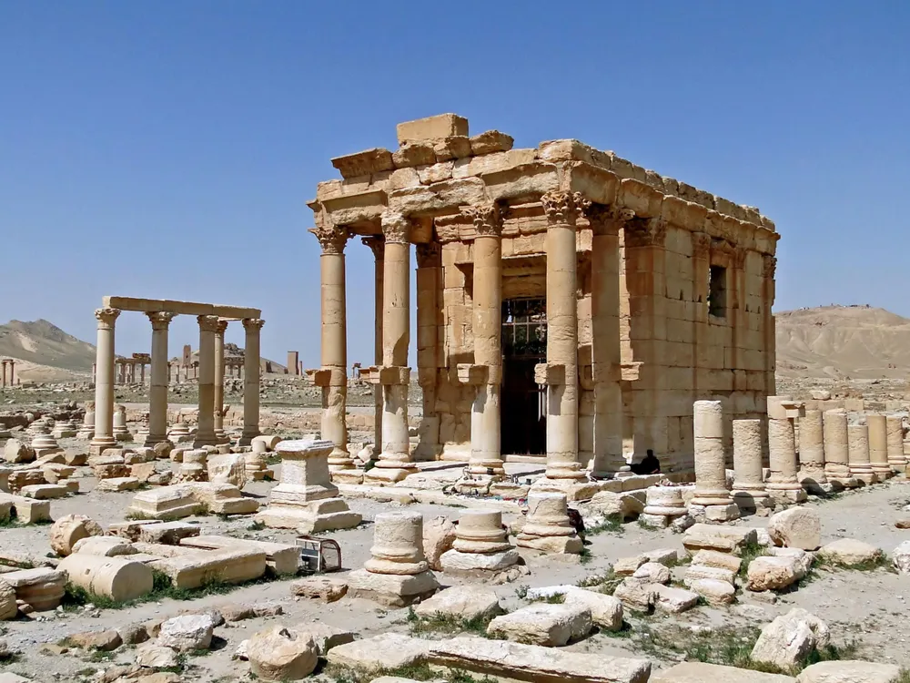 Temple_of_Baal-Shamin,_Palmyra.jpg