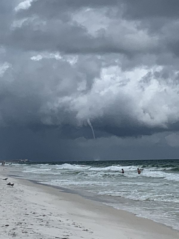 Waterspout on the Gulf thumbnail