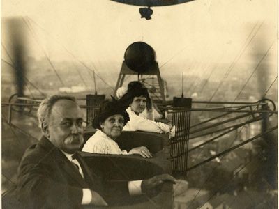 A. Roy Knabenshue's father, mother, and wife seen aloft over Chicago, Illinois, in the 