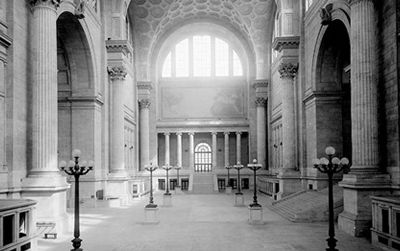 Main waiting room, Pennsylvania Station, New York, NY, circa 1910