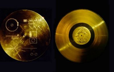 The cover and record "The Sounds of Earth," included aboard the Voyager 1 and 2 probes.