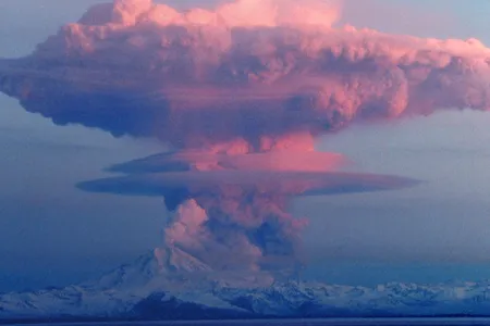 What would the days, weeks, years after a nuclear explosion really look like? In 1983, Carl Sagan gave the public their first imagining. 