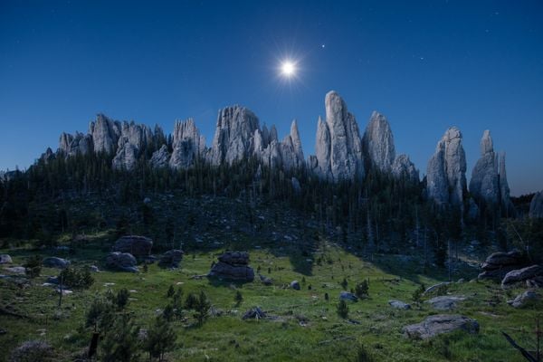 Moonset and Sunrise over Cathedral Spires thumbnail