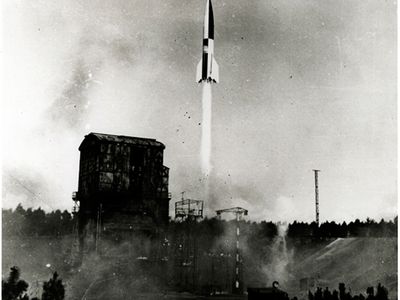 NASM-SI-83-13847.jpg