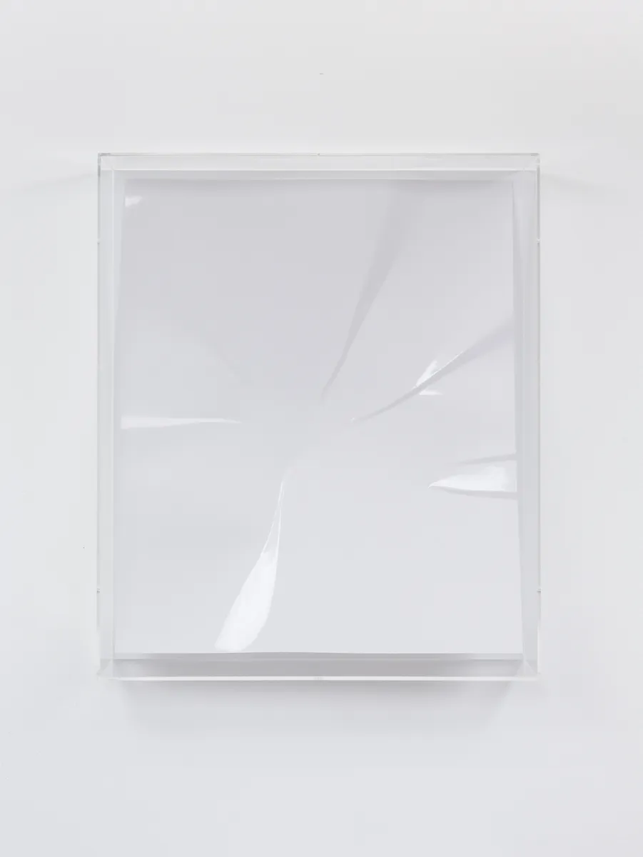 Lighter, white convex I (2009)