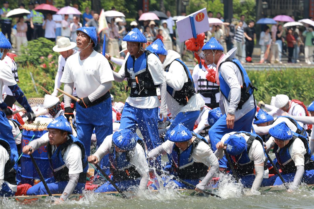 dragon boat racing | Smithsonian Photo Contest | Smithsonian Magazine