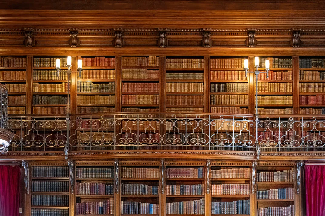 old library in the Biltmore Mansion