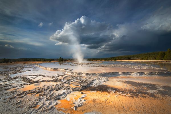 Great Fountain Geyser Yellowstone National Park thumbnail