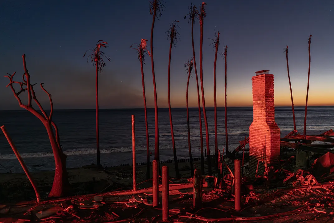 A Los Angeles Photographer Captures the Devastating Fires Threatening His Beloved Community
