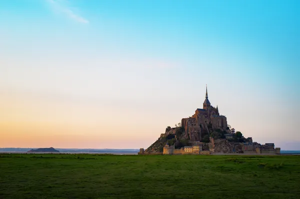 Le Mont Saint Michel at Sunset thumbnail