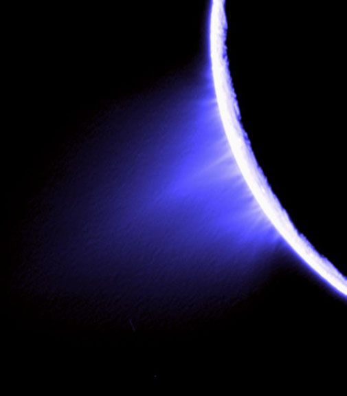 Cassini prepares for a close pass of Saturn's moon Enceladus.