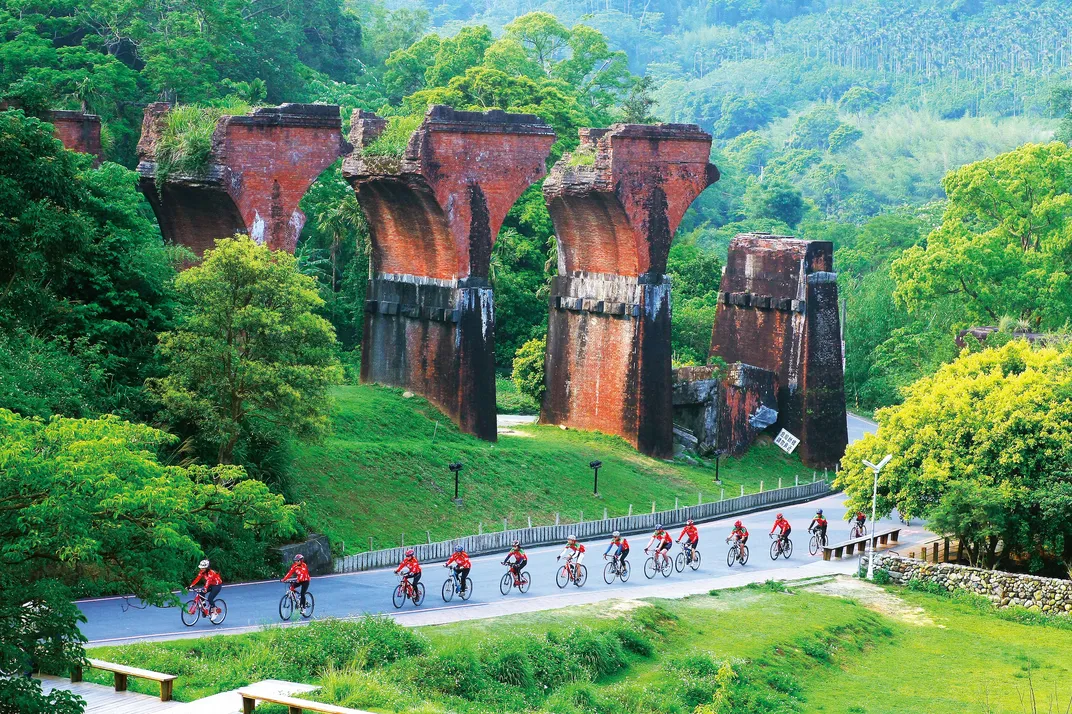 Longteng Bridge