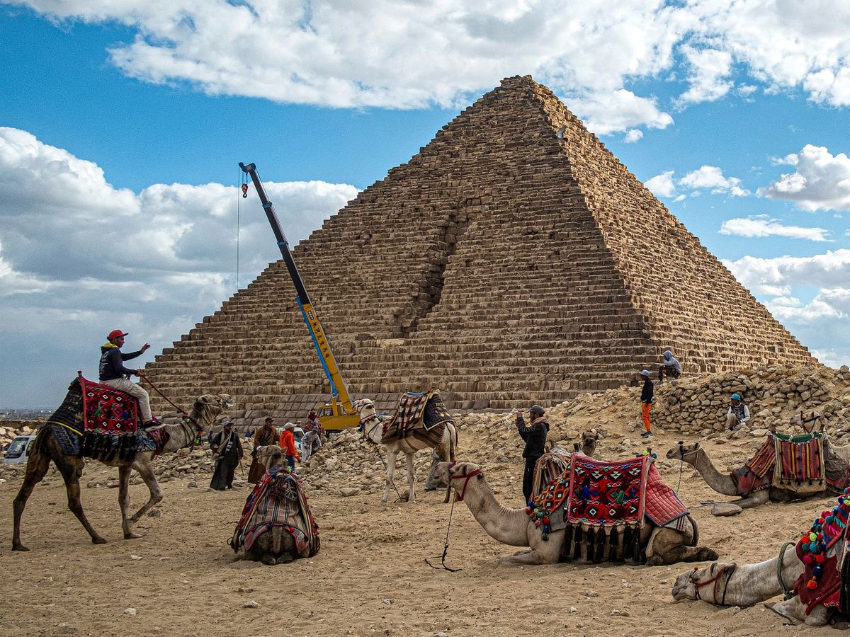 Pyramids of egypt tourism - Travelbyaina.net