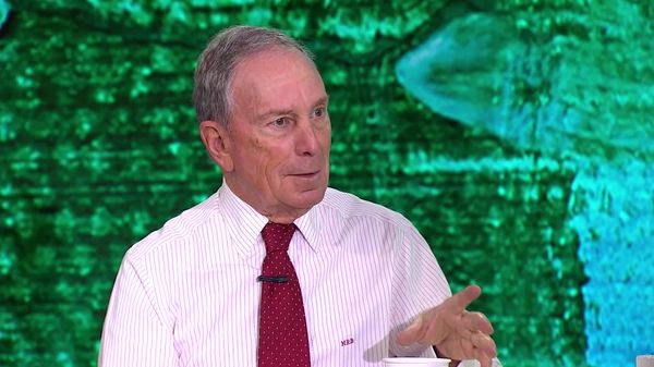 Preview thumbnail for Smithsonian Secretary David Skorton Talks With Michael Bloomberg About Climate Change