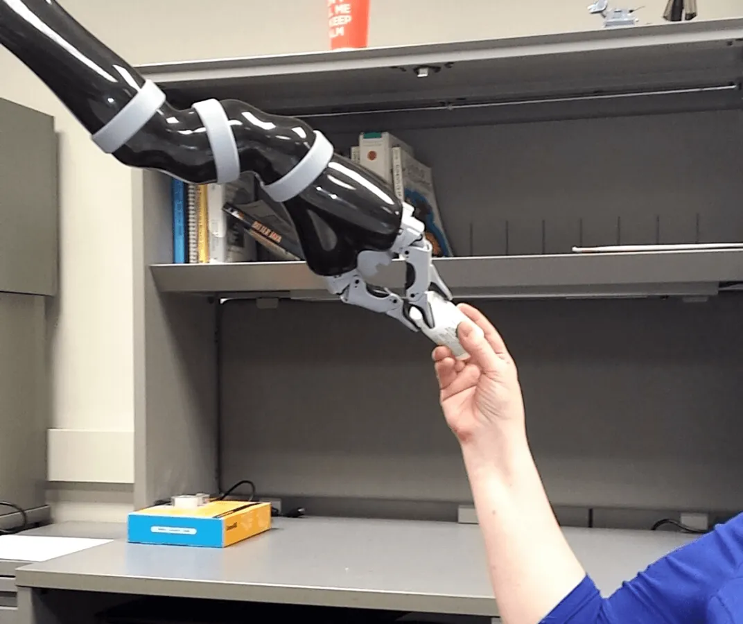 Robots can hand medicine to patients.