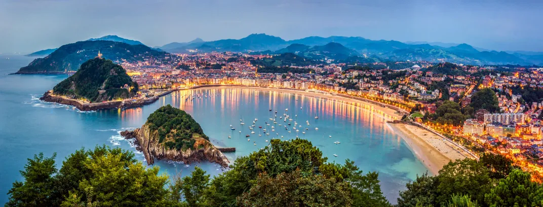 Dusk in beautiful San Sebastián