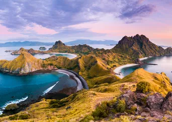 Voyage to Indonesia: Dragons, Reefs, and the Spice Islands description