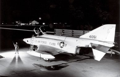 The last U.S. F-4s were retired in 1996 (a U.S. Air Force RF-4C during the Vietnam War); about 800 still fly worldwide.