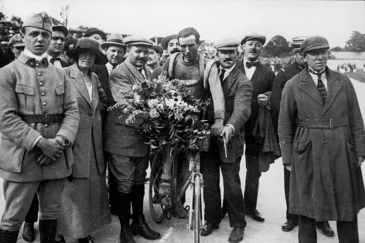 1919