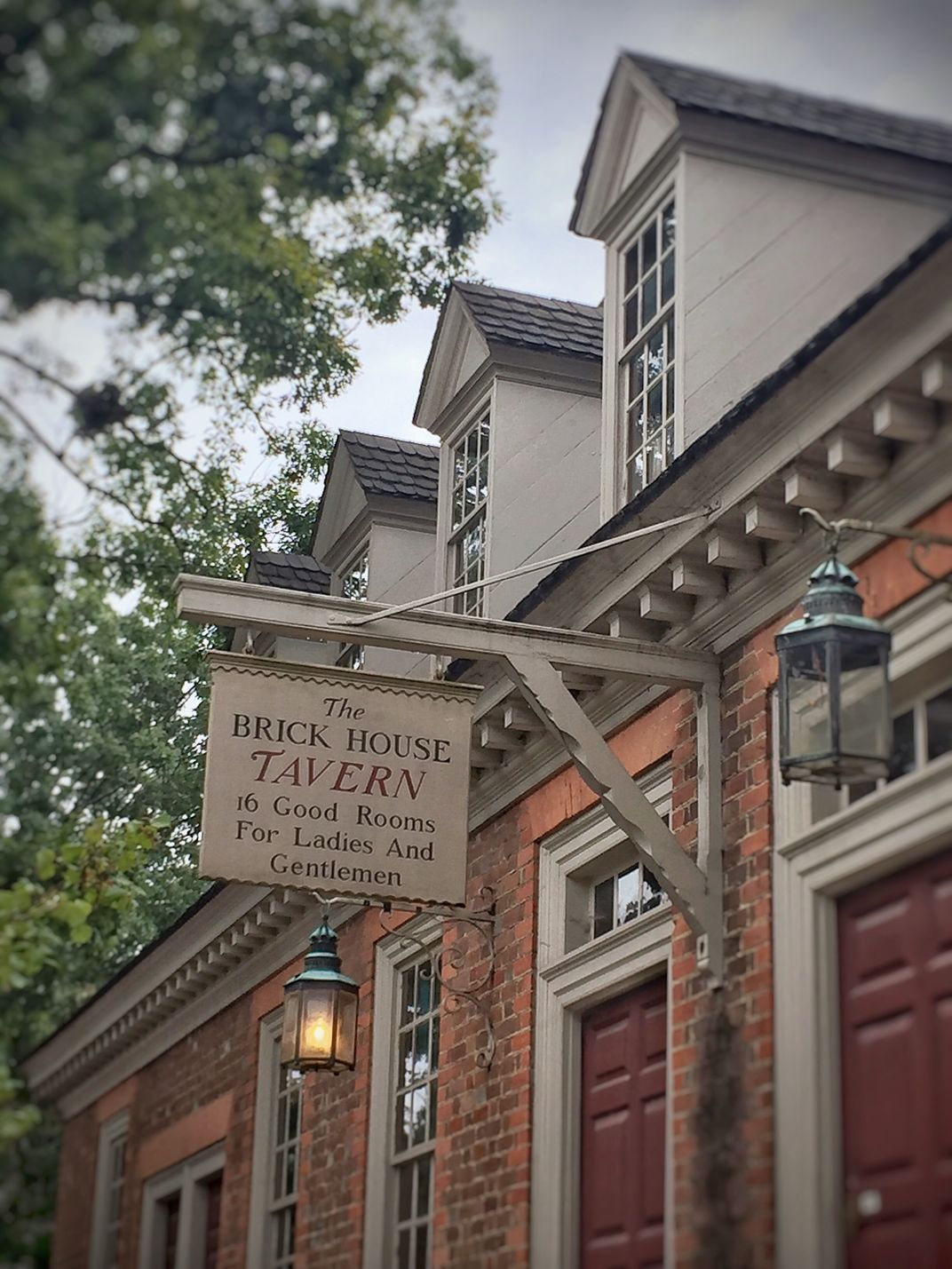 brick-house-tavern-smithsonian-photo-contest-smithsonian-magazine