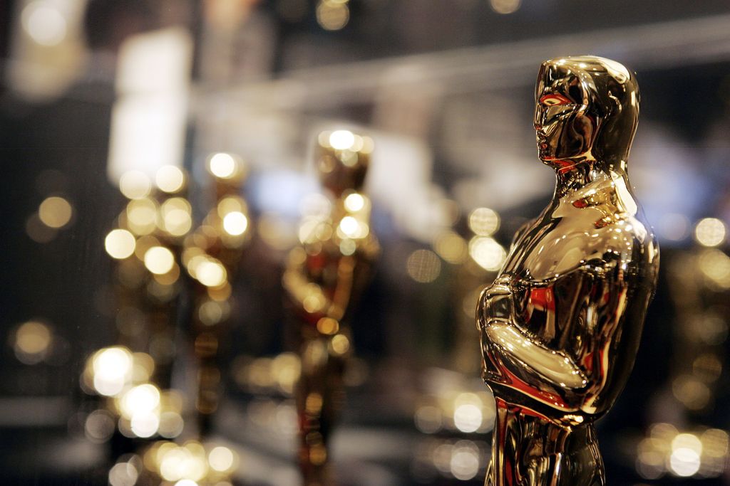 Oscars statuettes