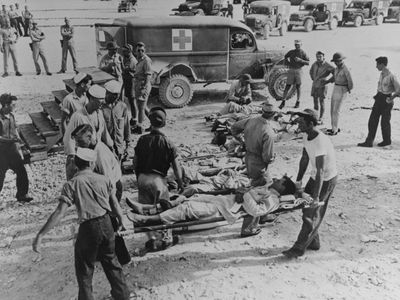 Survivors of the&nbsp;Indianapolis&nbsp;disaster en route to a hospital following their rescue in August 1945