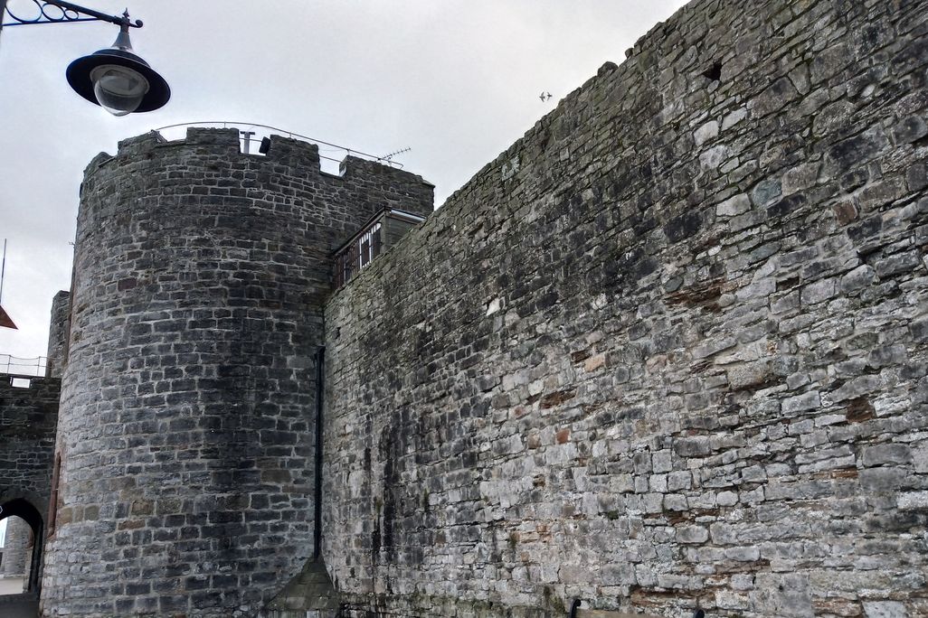 Caernarfon walls