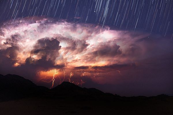 Lightning strikes over the Arabian Desert thumbnail