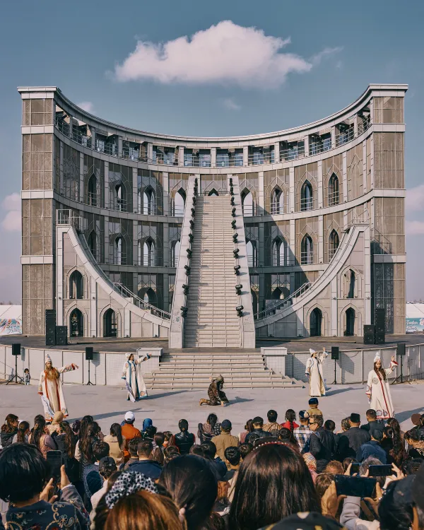 Modern Navruz in Samarkand thumbnail