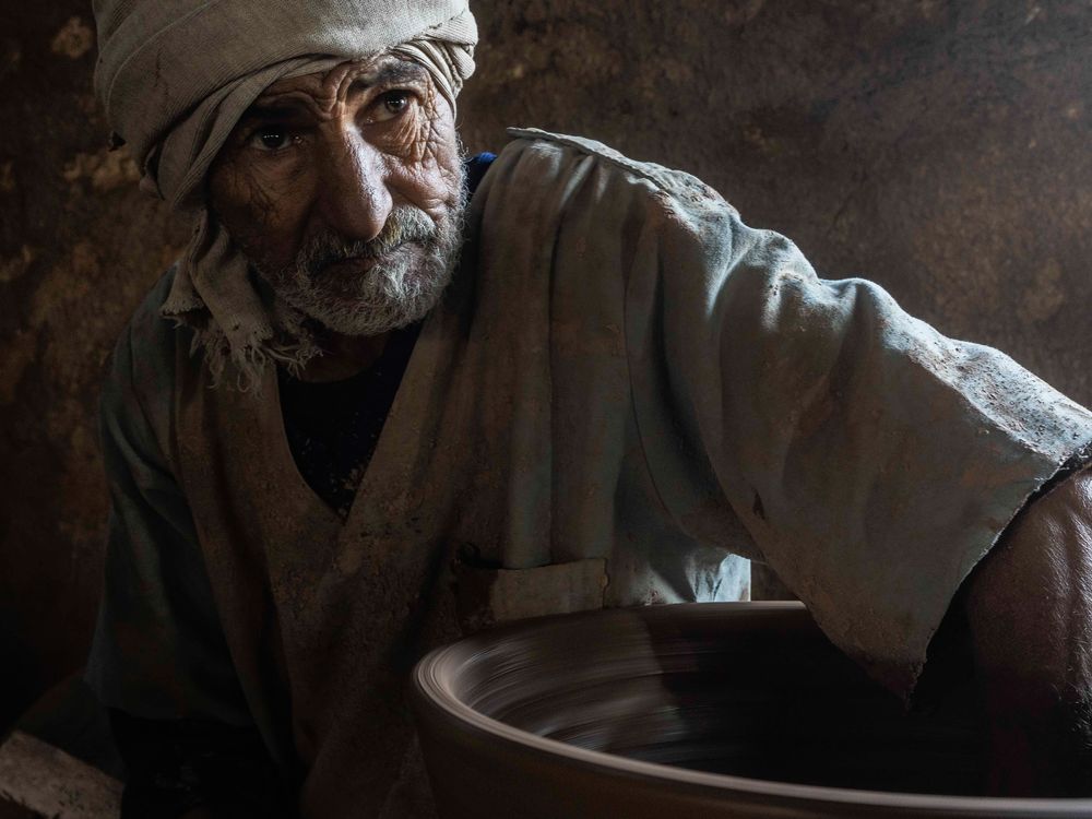 The Pot maker | Smithsonian Photo Contest | Smithsonian Magazine