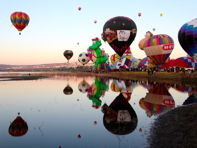 Hot Aír Balloon Fest in León Mexico 1 Smithsonian Photo Contest