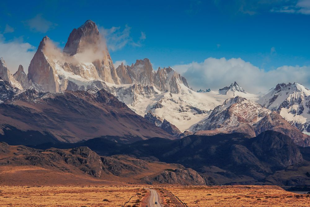 The road to Mountain Fitz Roy in Argentina.