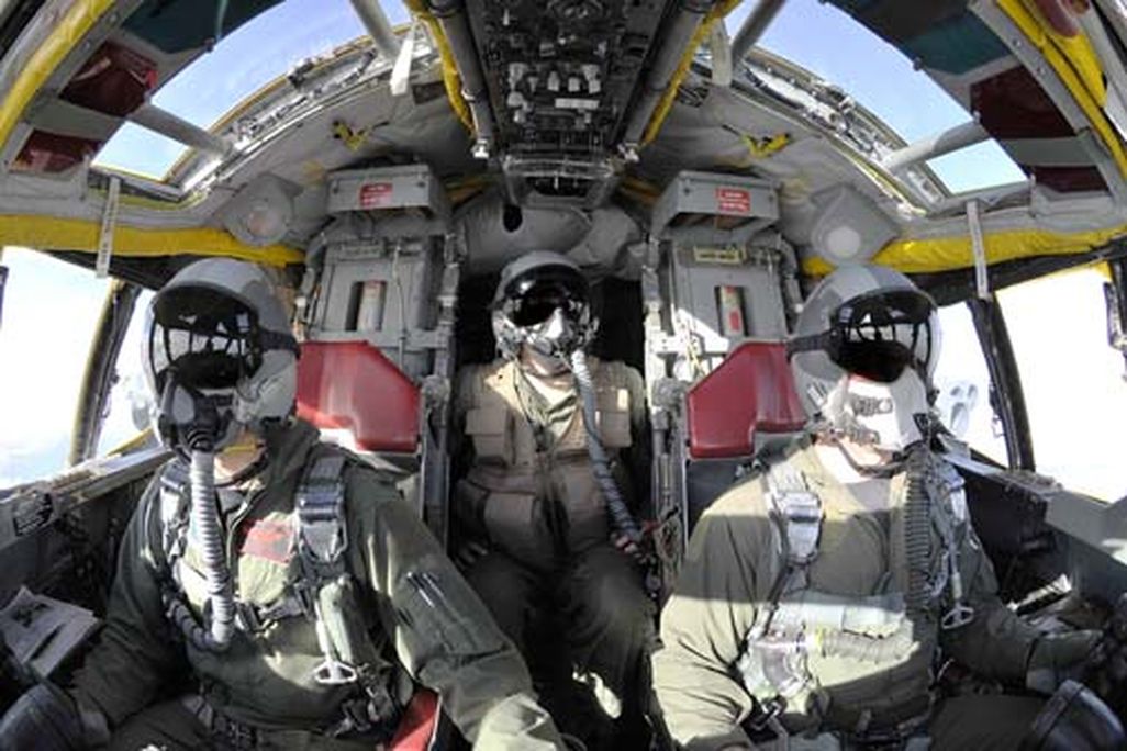 B-52 crew-505 at 72.jpg