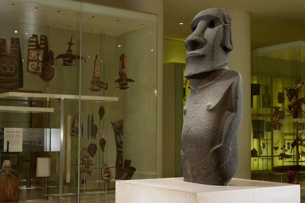 Rapa Nui sculpture