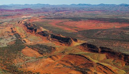 When Did the Earth's Crust Start to Shift? Scientists Uncover Evidence of Plate Tectonics Happening 3.48 Billion Years Ago