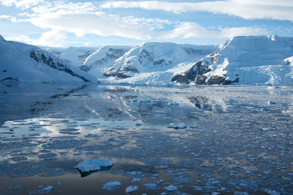 Chilly scene on the water next to Antarctica