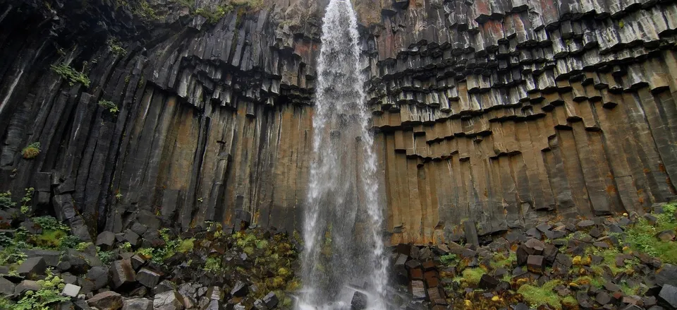  Basalt column of Svartifoss waterfall 