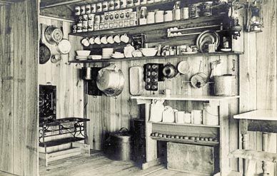 Kitty Hawk kitchen in 1902