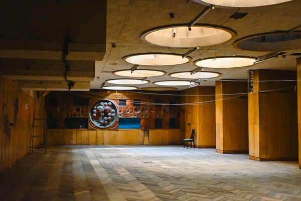 Soviet Futurism in Decay thumbnail