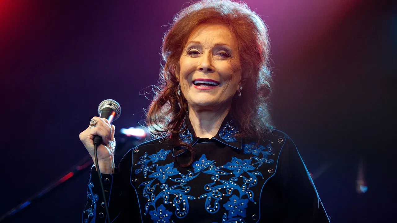 Country Legend Loretta Lynn Braved Controversy to Tell the Truth About Women's Experiences