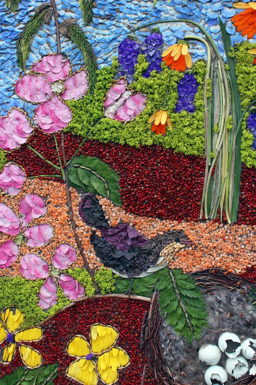 England's 'Well Dressing' Tradition Features Striking, Elaborate Floral Murals