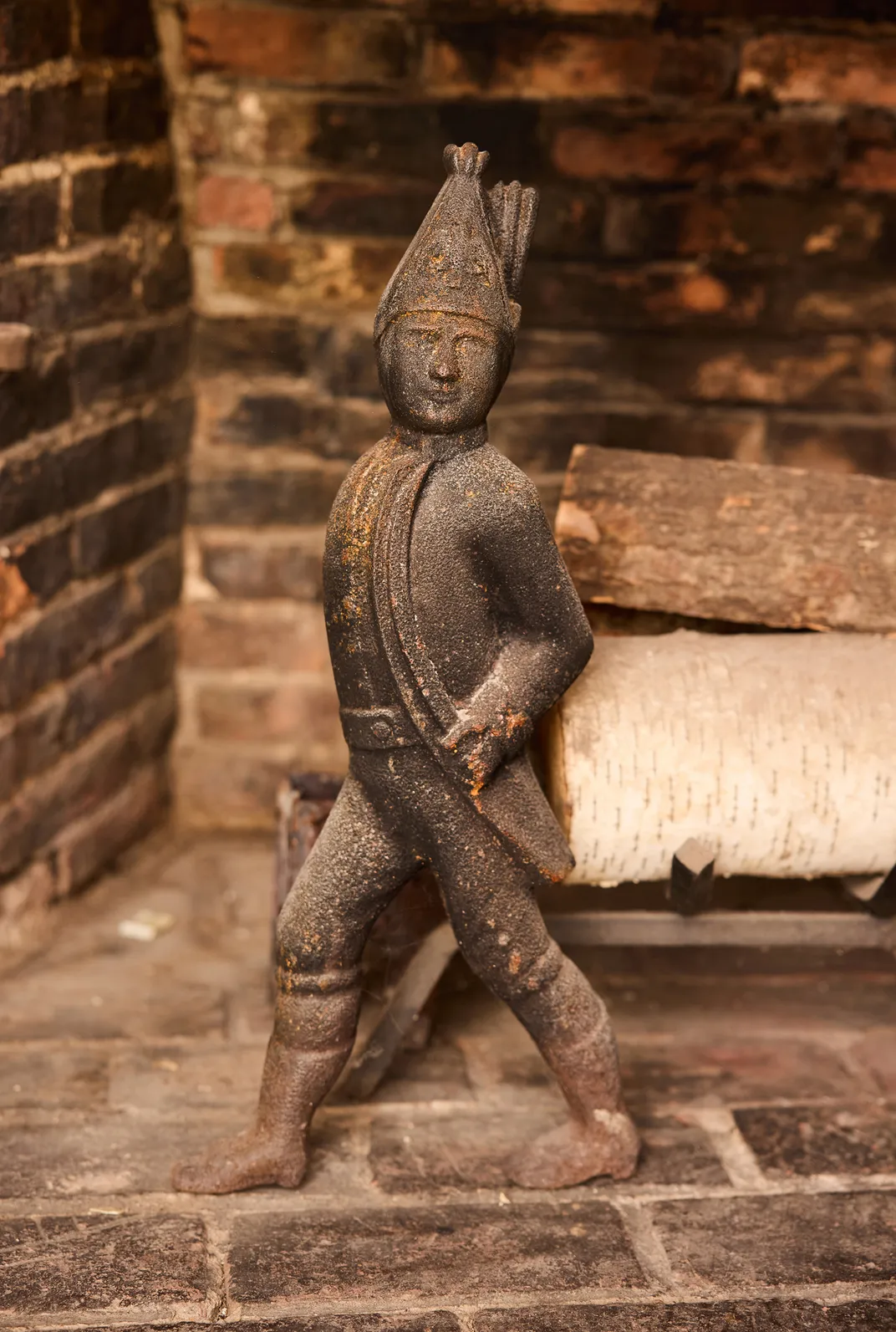These log-holders in the fireplace at Wright Tavern depict jaunty-looking Hessians, the hired German soldiers who fought alongside the redcoats.