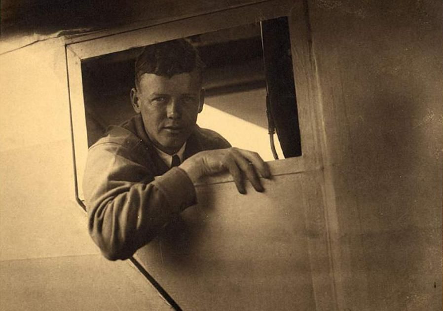 SI89-21560 Lindbergh.jpg