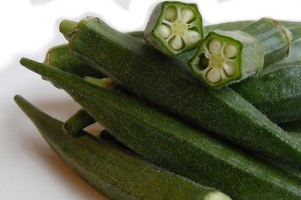 20110520090147okra-by-FootosVanRobin-352x400.jpg