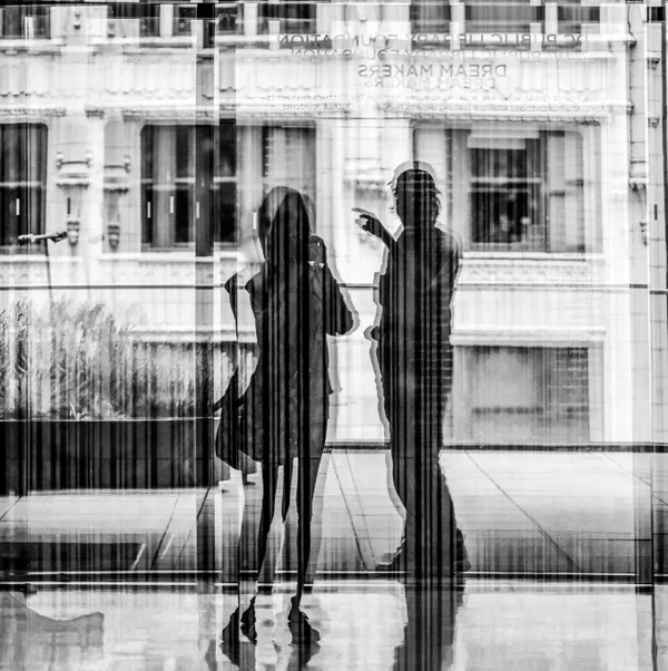 Couple's Anniversary Photo Shoot thumbnail