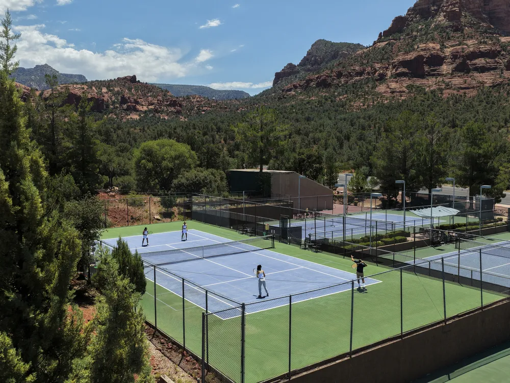 a tennis court in Sedona