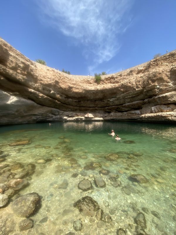 Swimming sinkhole in Oman thumbnail